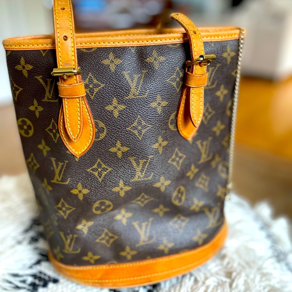 Louis Vuitton PM Bucket bag (with new lining)